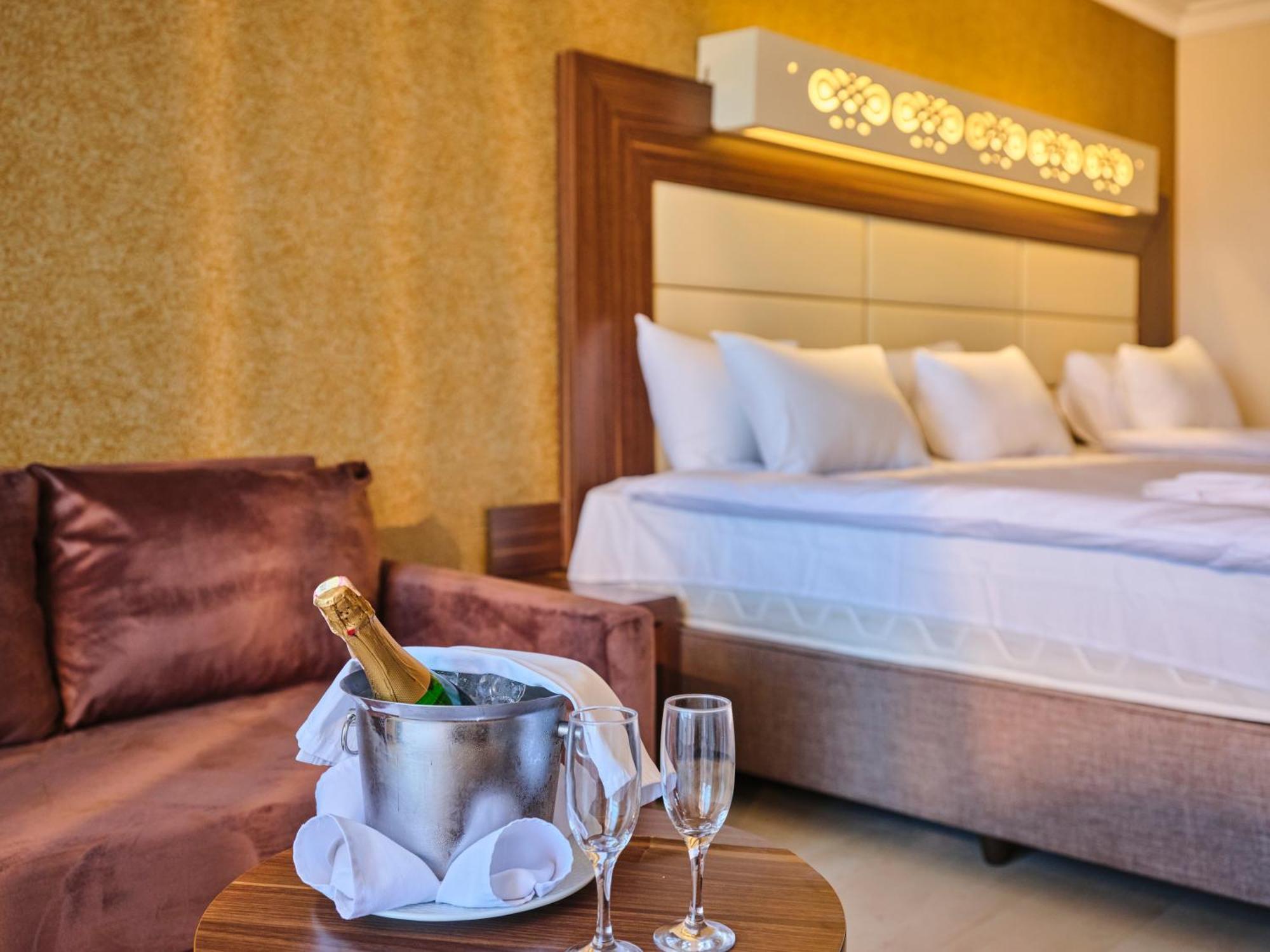 Noxinn Hotels Club Ultra All Inclusive Konakli Bagian luar foto